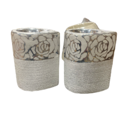 deco porta vela blanco plata con diseño flores